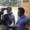  TV INTERVIEW