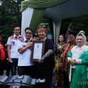 PENERIMAAN PIAGAM DISERAHKAN OLEH BPK HALIM